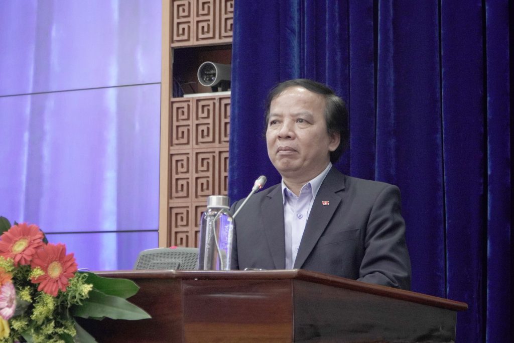 Ông Phạm Ngọc Sinh - Phó Giám đốc Sở KHCN tỉnh, trưởng Ban điều hành Hỗ trợ Khởi nghiệp đổi mới sáng tạo tỉnh phát biểu tại hội nghị (Ảnh: Phan Vinh).
