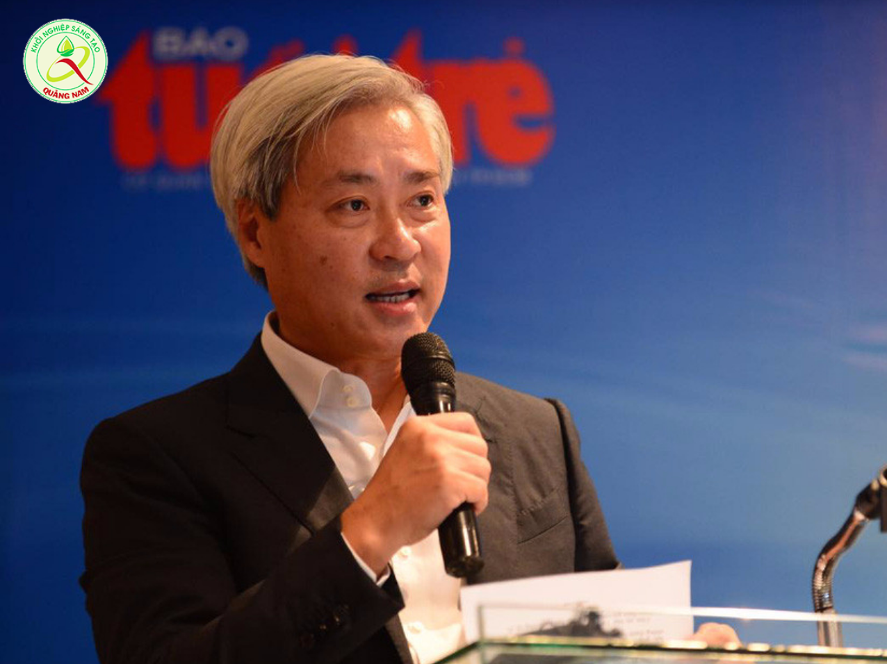 Ông Don Lâm, Tổng giám đốc VinaCapital phát biểu tại buổi họp báo